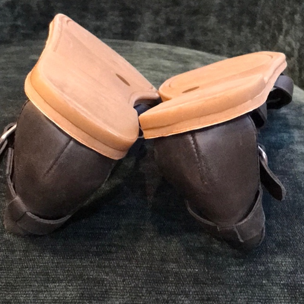 Lucky Brand Black Leather Strap Sandal - Picture 14 of 14